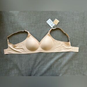 LWP Seamless Strapless Bra 2XL 2X Nude Color Invisible Support Lift Wireless